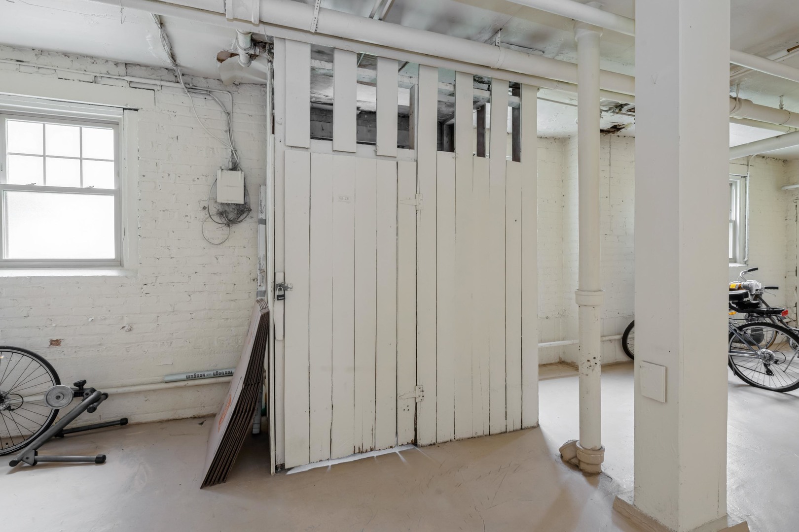 110 Lincoln Avenue, Unit 2B Riverside, IL 60546 - Photo 11 of 11 a view of a door with a door