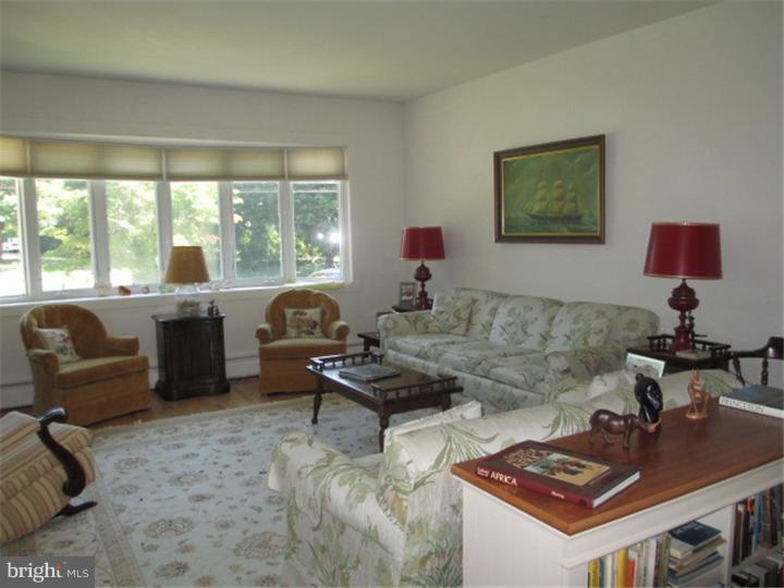 3 Brandon Road Lawrenceville, NJ 08648 - Photo 5 of 25 Gallery Image 5