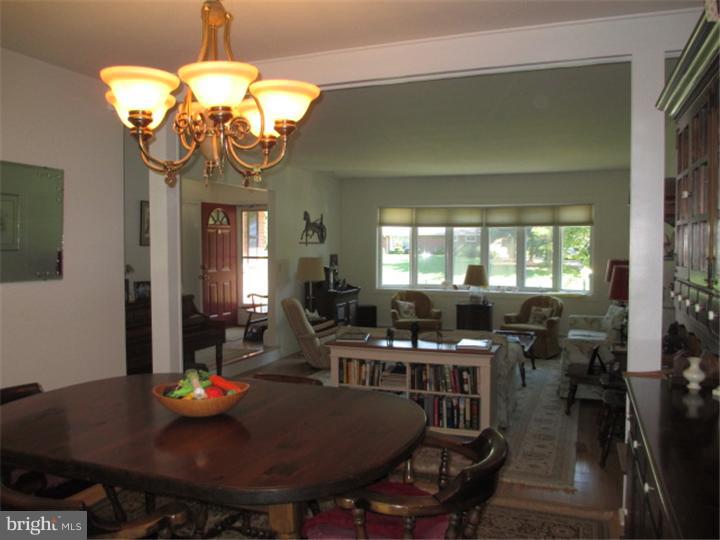 3 Brandon Road Lawrenceville, NJ 08648 - Photo 9 of 25 Gallery Image 9