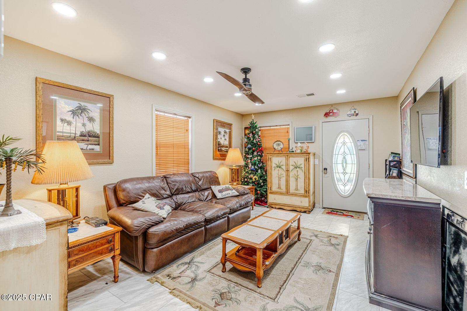 2706 Sapp Road Cottondale, FL 32431 - Photo 5 of 47