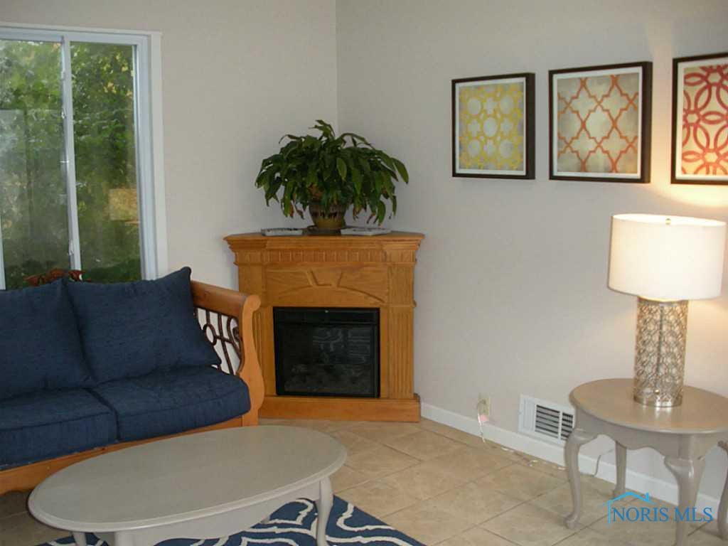 4323 Garrison Road Toledo, OH 43613 - Photo 6 of 18 Gallery Image 6