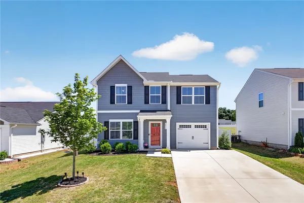 $254,900 | 2034 Evanston Drive, Wellford, SC 29385