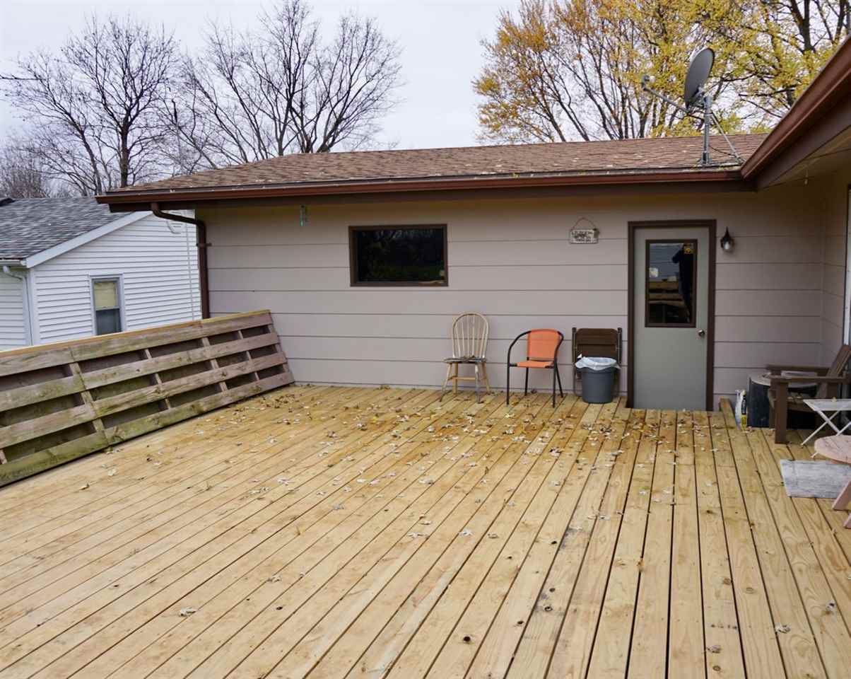 217 Hilltop Road Columbus Junction, IA 52738 - Photo 18 of 21 Gallery Image 18
