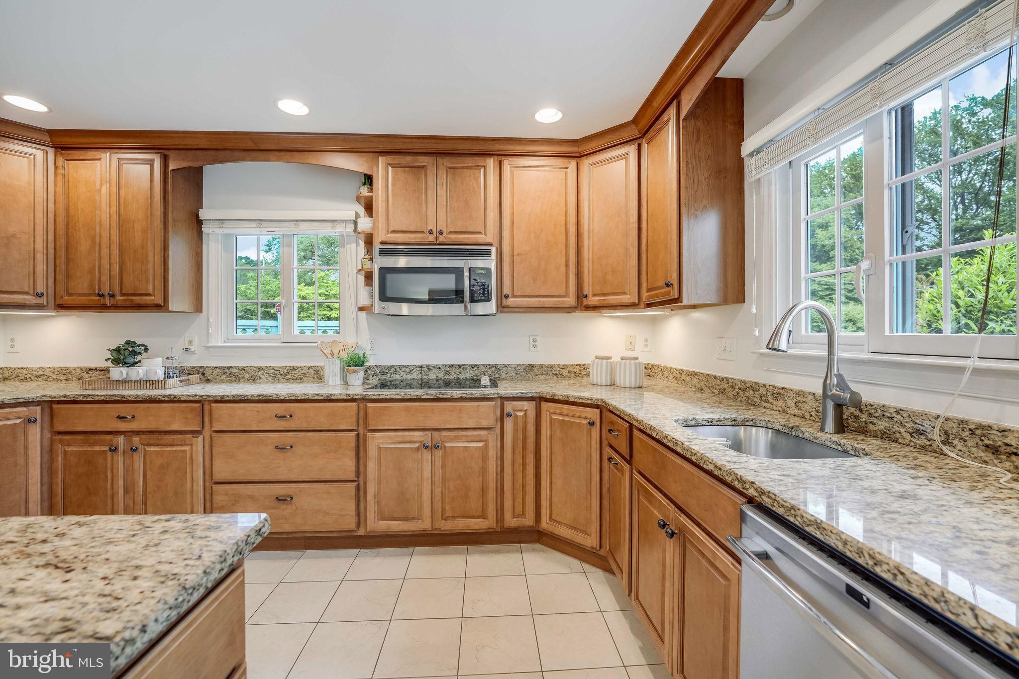 7339 Pinecastle Road Falls Church, VA 22043 - Photo 11 of 44 Ample counter and cabinet space