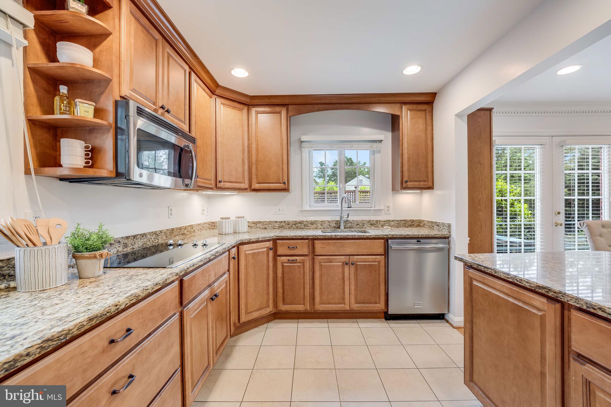 7339 Pinecastle Road Falls Church, VA 22043 - Photo 13 of 44 Ample counter and cabinet space
