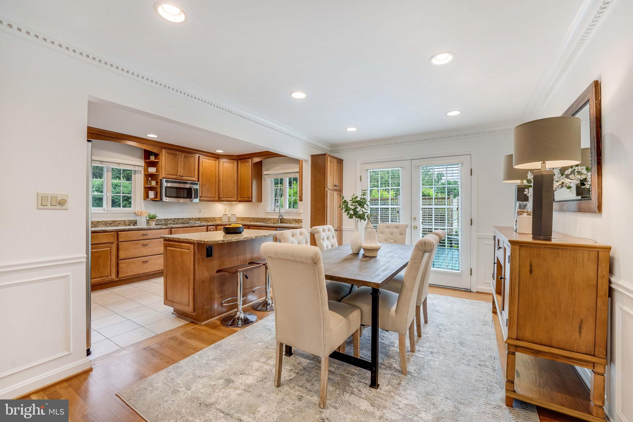 Spacious eat in kitchen