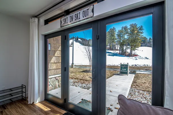 $1,399,999 | 243 Skimobile Road, Unit 153, Conway, NH 03860