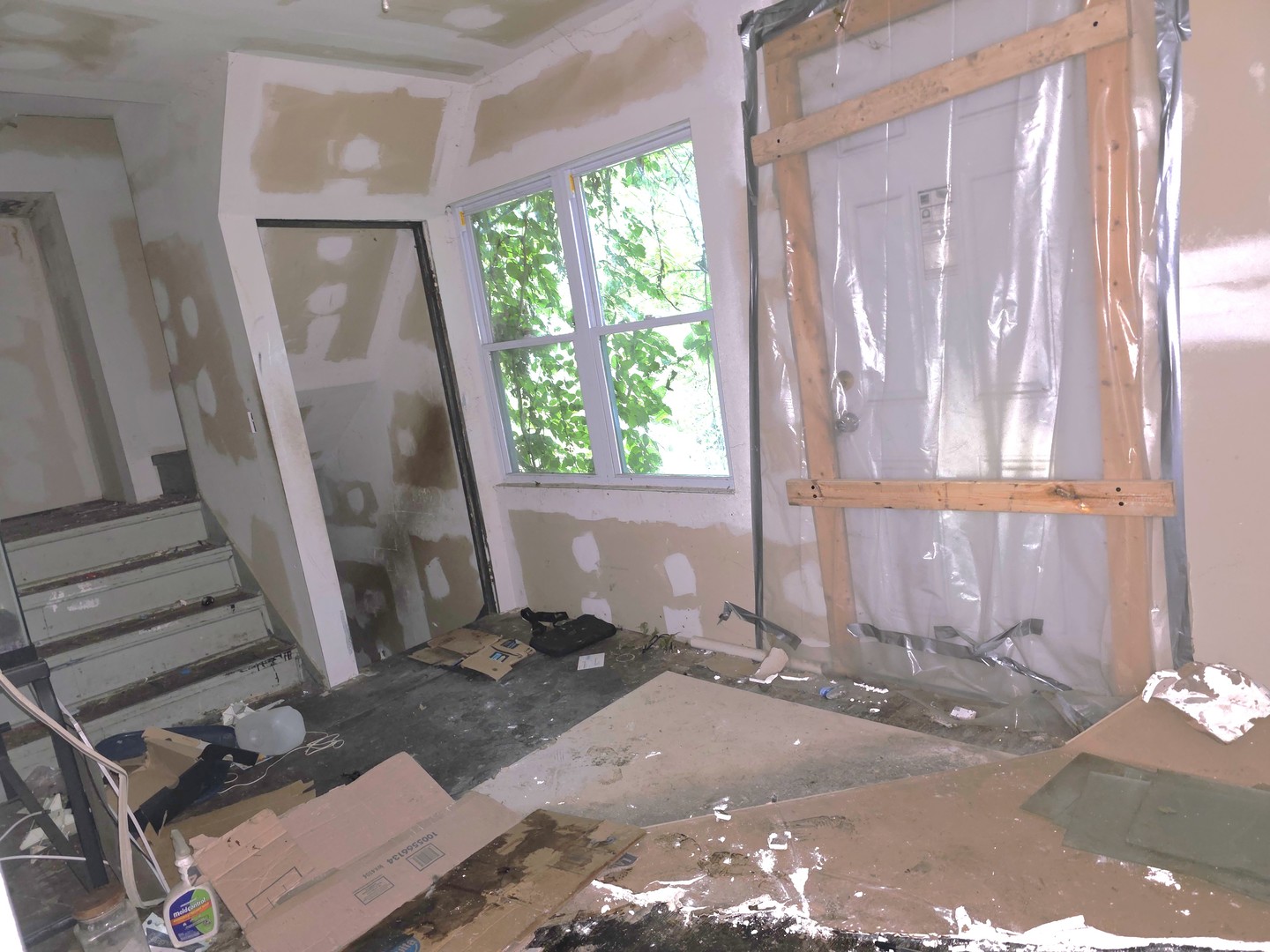 11367 South Aberdeen Street Chicago, IL 60643 - Photo 12 of 20 a view of an empty room with a window