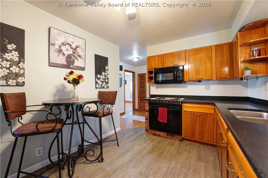 224 Dutch Road Charleston, WV 25302 - Photo 8 of 26 Gallery Image 8