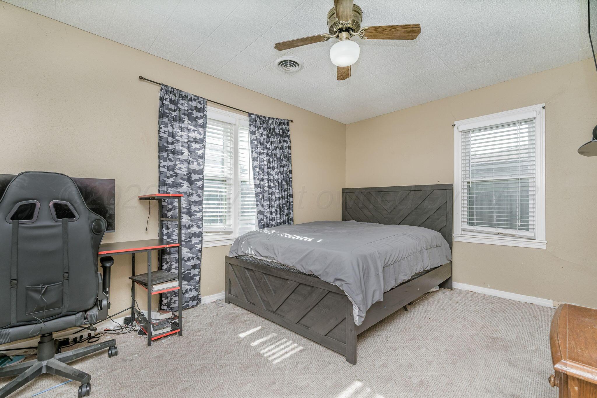 4010 South Travis Street Amarillo, TX 79110 - Photo 13 of 19 4010 S Travis St 17