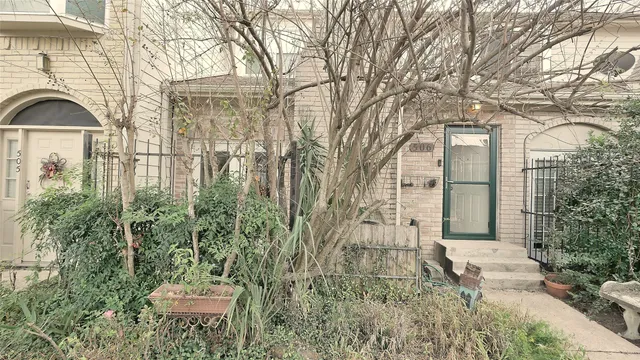 $1,899 | 800 Country Pl Drive, Unit 506, Houston, TX 77079