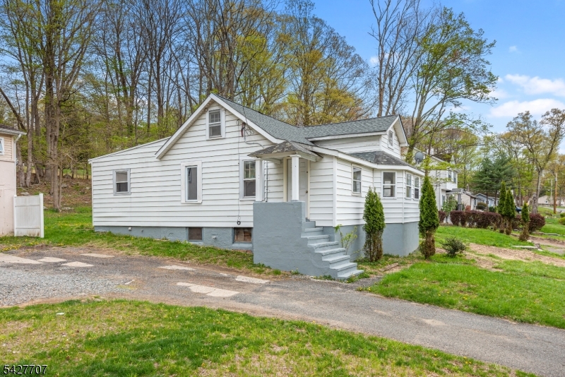 103 Prospect Point Road Lake Hopatcong, NJ 07849 - Photo 10 of 21