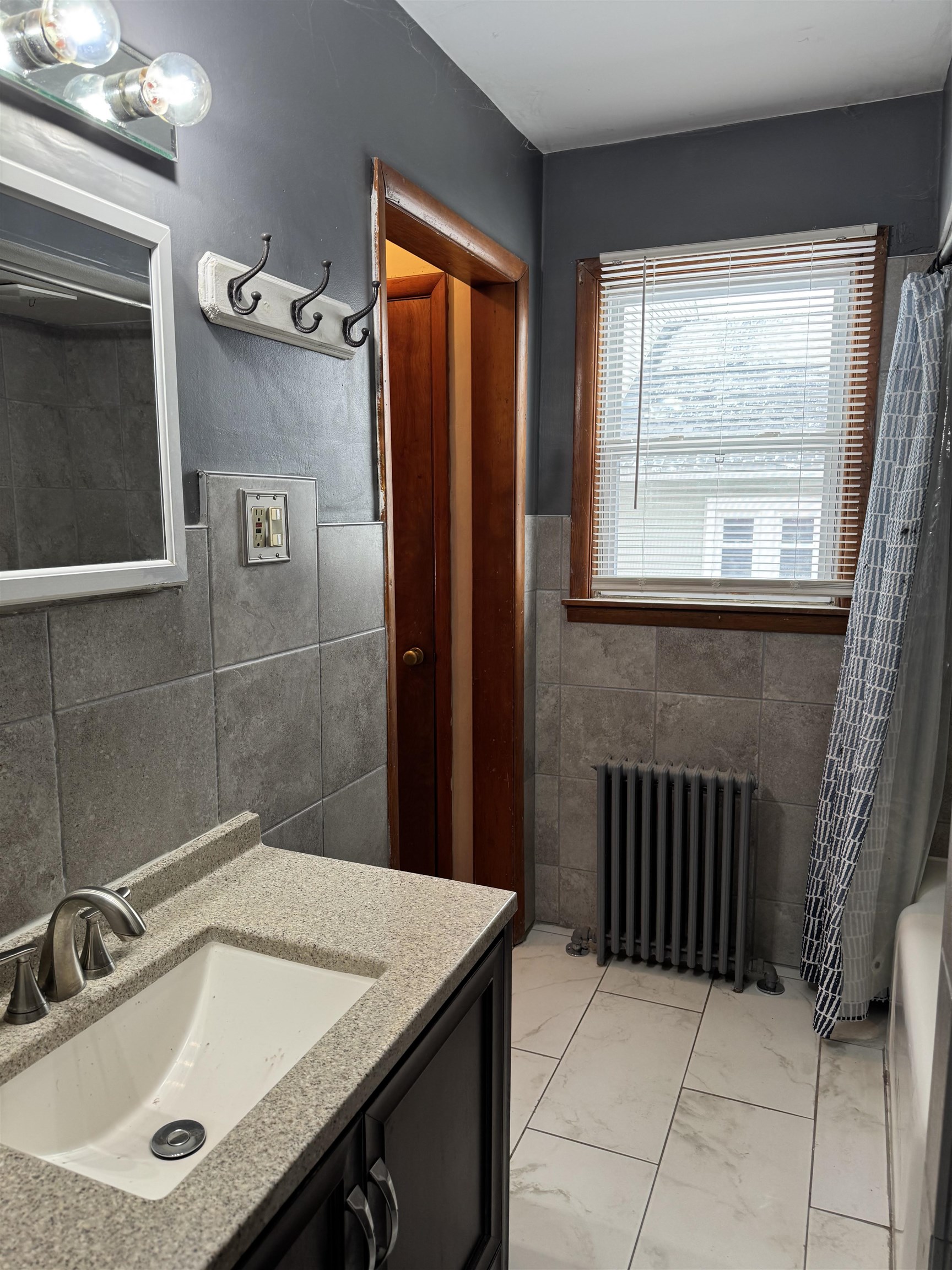 135 6th Street Capron, IL 61012 - Photo 12 of 23