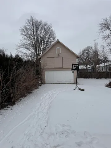$249,900 | 135 6th Street, Capron, IL 61012