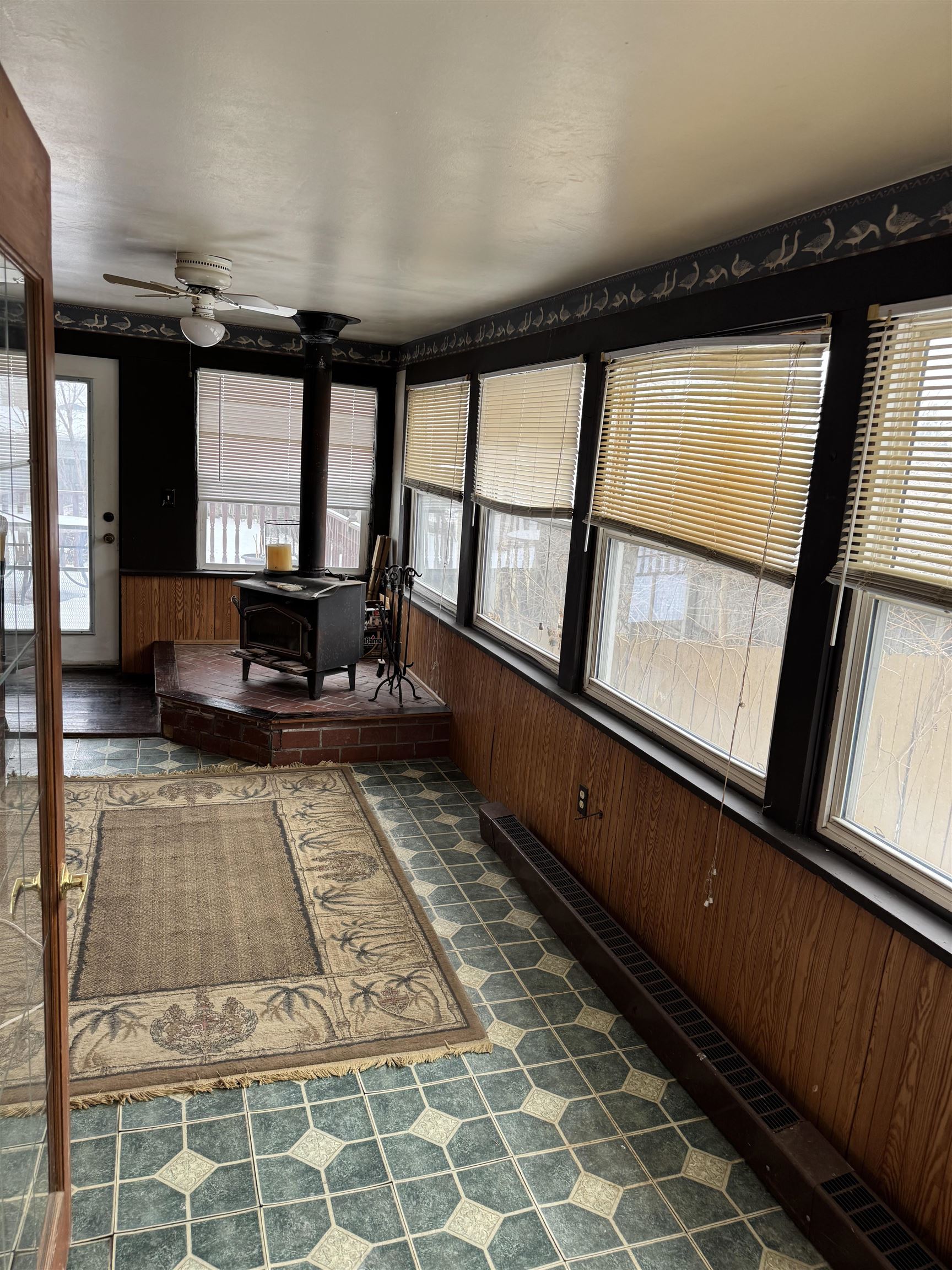 135 6th Street Capron, IL 61012 - Photo 10 of 23