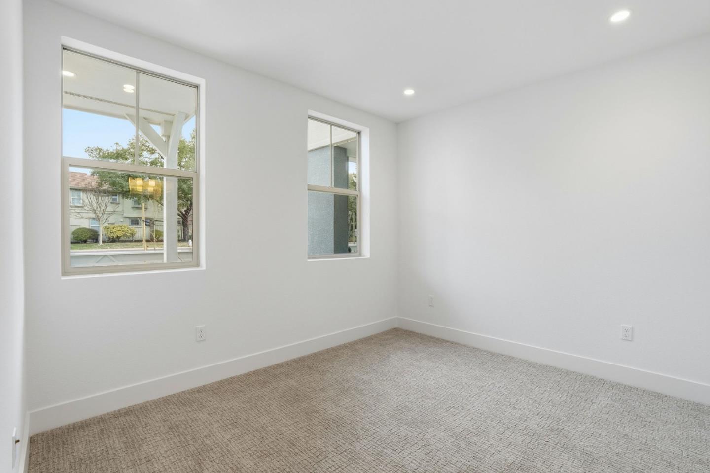 2737 Oak Road Walnut Creek, CA 94597 - Photo 14 of 29