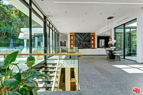 $13,495,000 | 1049 Loma Vista Drive, Beverly Hills, CA 90210