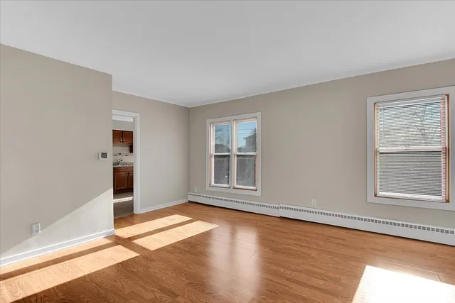 $1,650 | 17 South 4th Avenue, Unit B, St. Charles, IL 60174