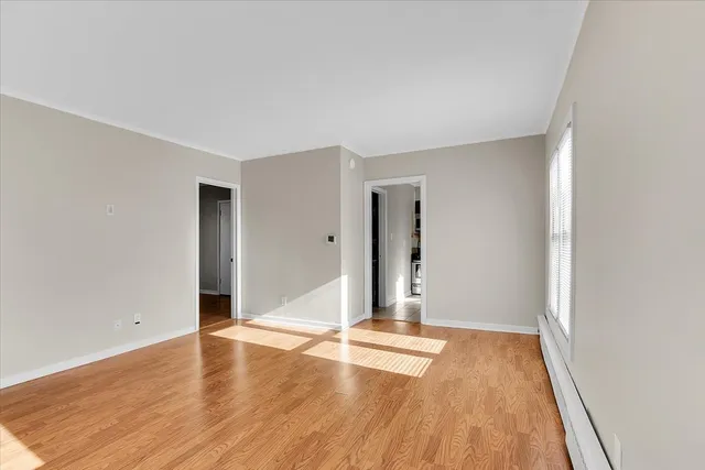 $1,650 | 17 South 4th Avenue, Unit B, St. Charles, IL 60174