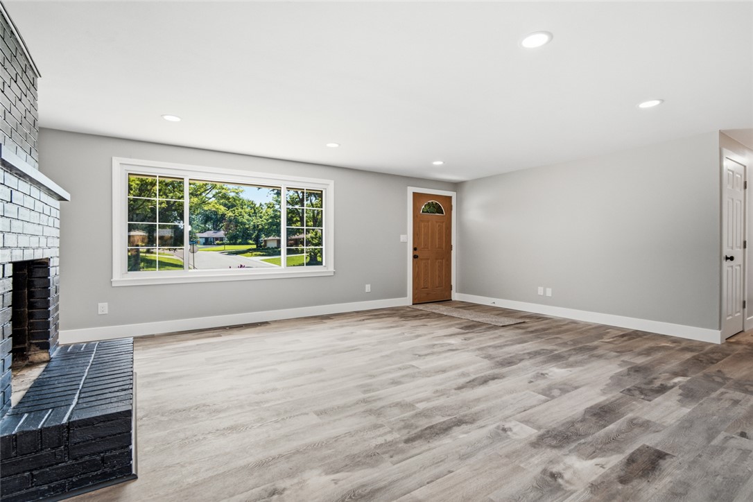 275 Tuxworth Road Centerville, OH 45458 - Photo 7 of 32