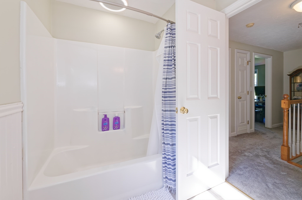 6 Chamberlain Road Uxbridge, MA 01569 - Photo 29 of 38
