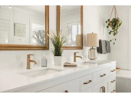 $2,250,000 | 501 Northwest 214th Circle, Ridgefield, WA 98642