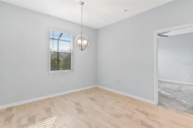 a view of empty room with window