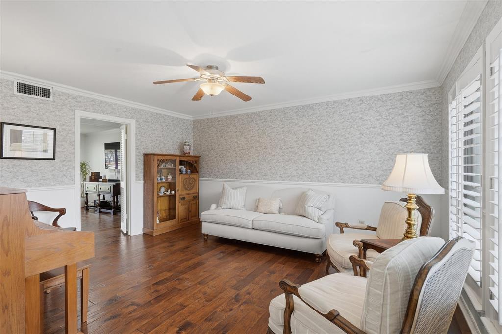79 1 Main Place Benbrook, TX 76126 - Photo 8 of 26