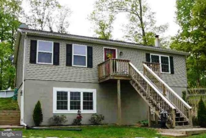 9054 Hollow Road Felton, PA 17322 - Photo 1 of 4 Exterior (Front)