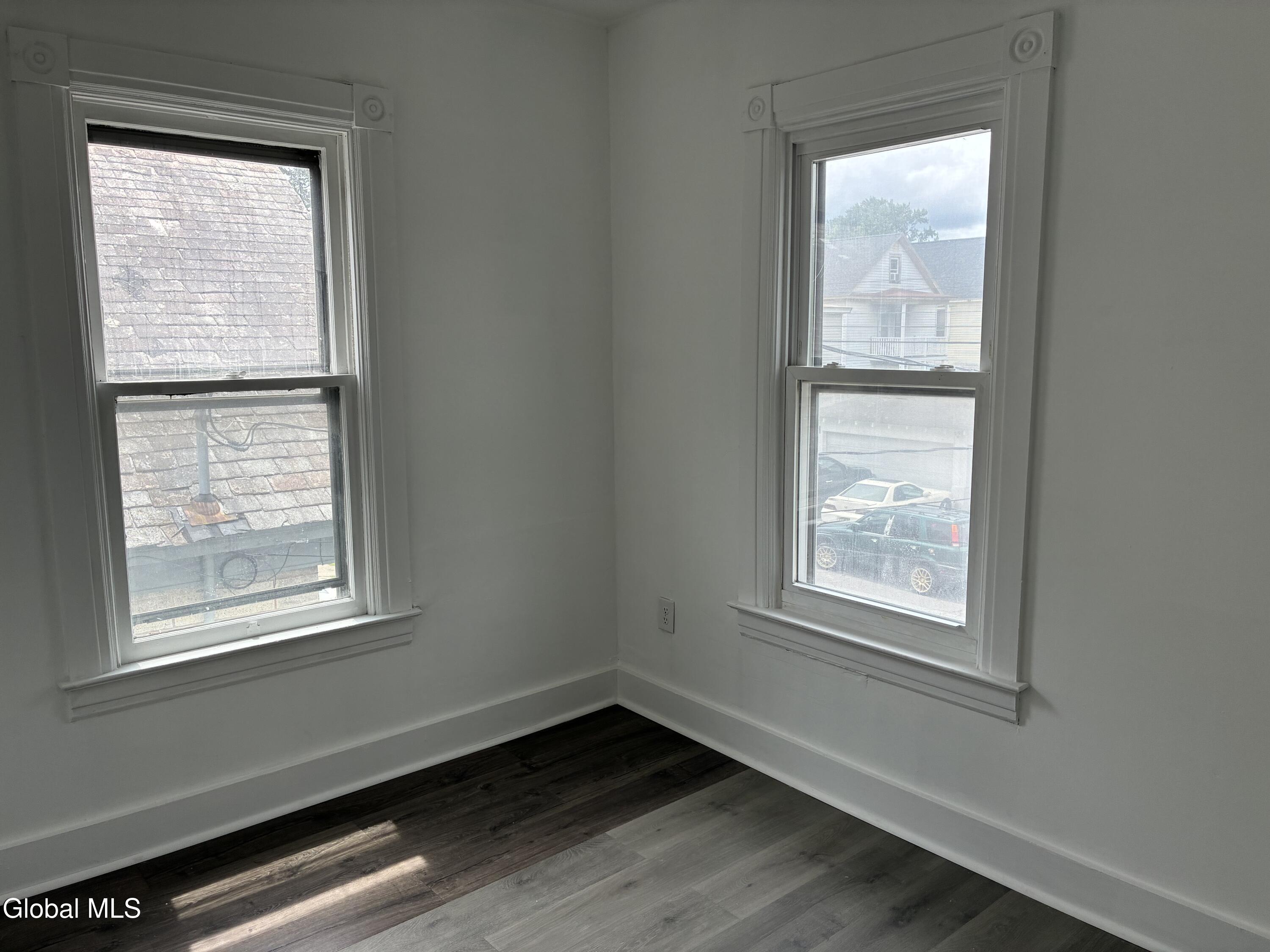 963 Maple Avenue Schenectady, NY 12307 - Photo 30 of 40 IMG_7873 (1)