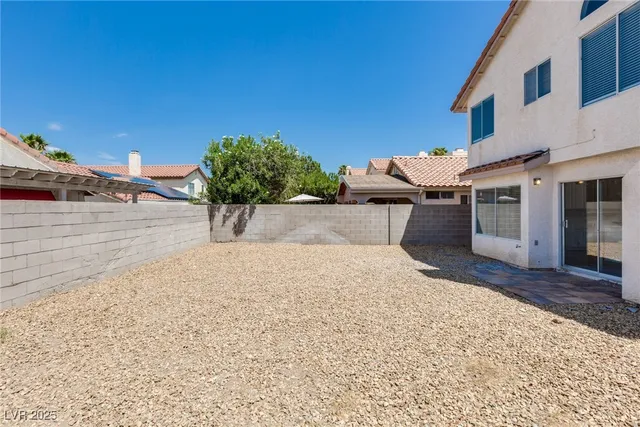 $2,325 | 323 Cavalla Street, Henderson, NV 89074