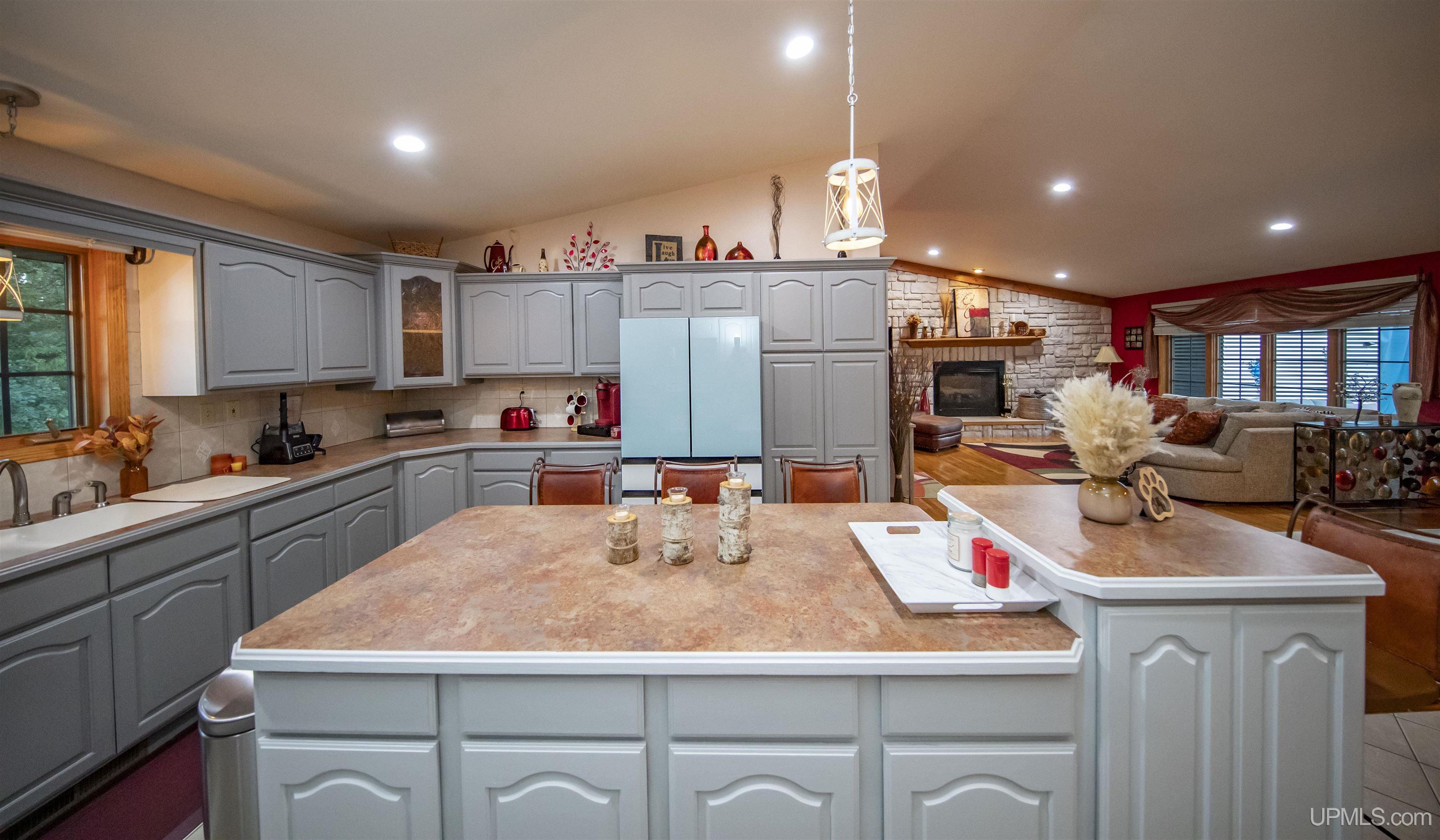 N22791 Carpenter Road Niagara, WI 54151 - Photo 9 of 72 Gallery Image 9