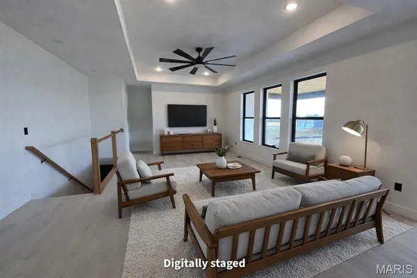 $675,000 | 7163 Savannah Drive, Glen Carbon, IL 62034