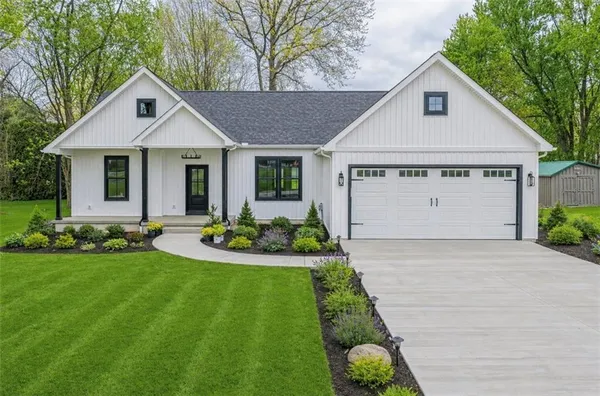 $475,000 | 3154 Spiker Lane, New Castle, PA 16105
