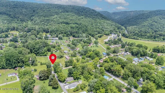 $249,500 | 225 Spring Street, Spring City, TN 37381