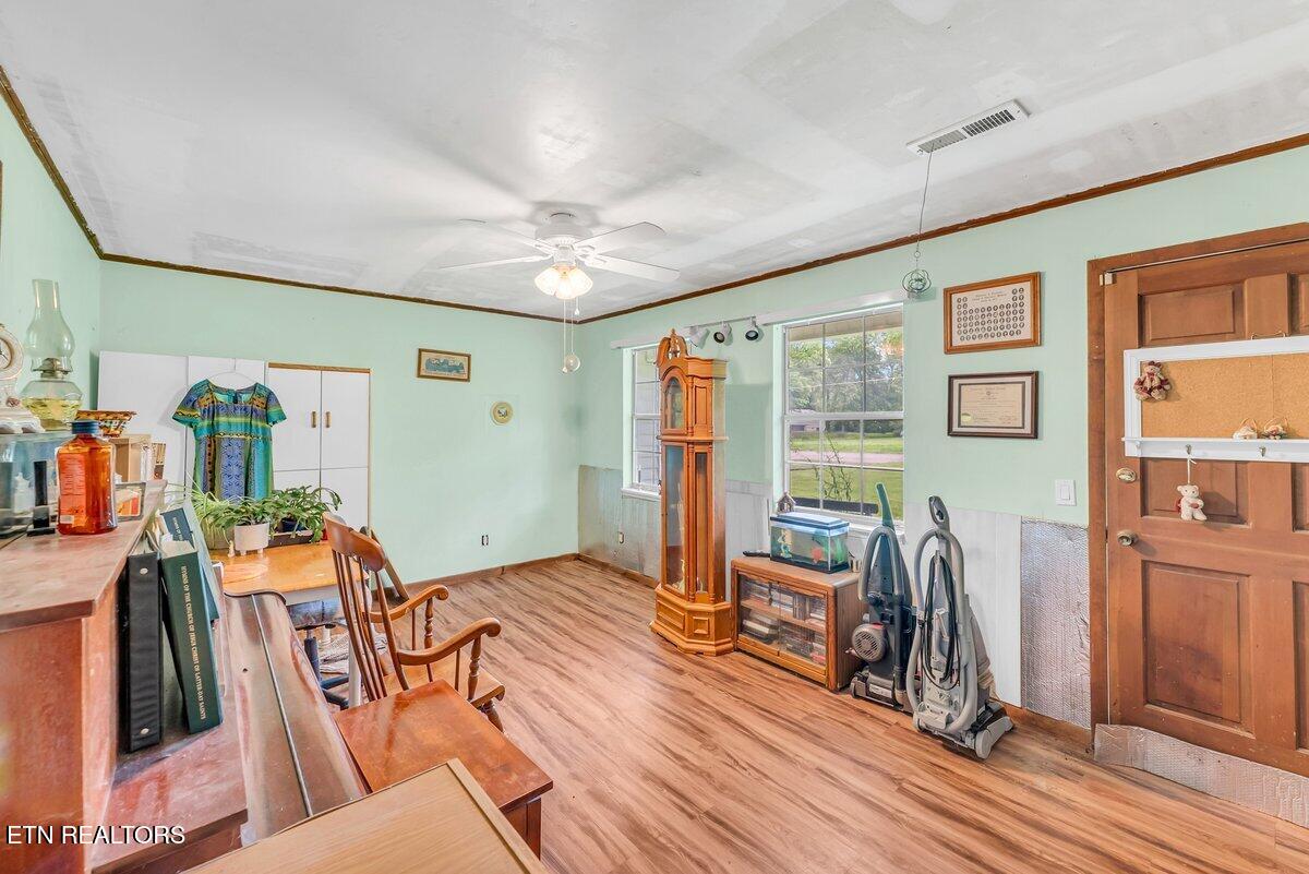 225 Spring Street Spring City, TN 37381 - Photo 23 of 35 225 26