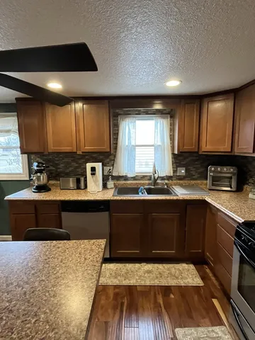 $244,900 | 1305 Wisconsin Street, Le Claire, IA 52753