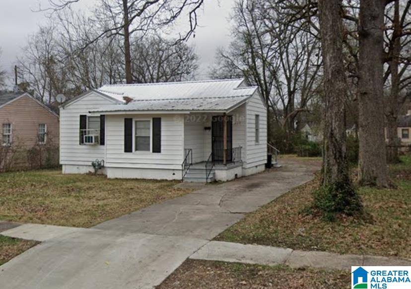 217 23rd Street Southwest Birmingham, AL 35211 - Photo 1 of 14