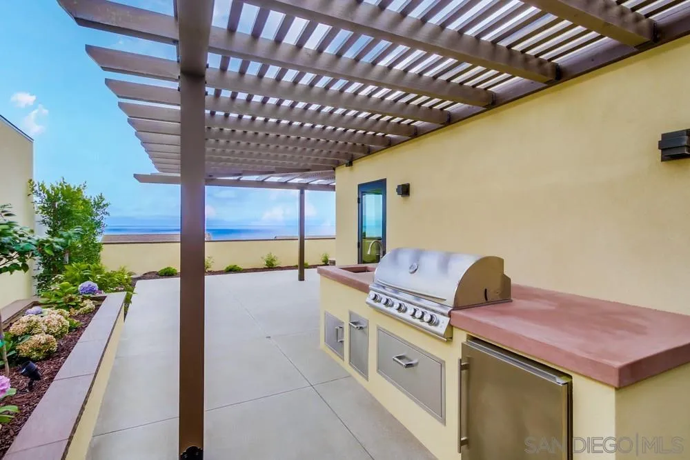 14066 Crest Way Del Mar, CA 92014 - Photo 29 of 32