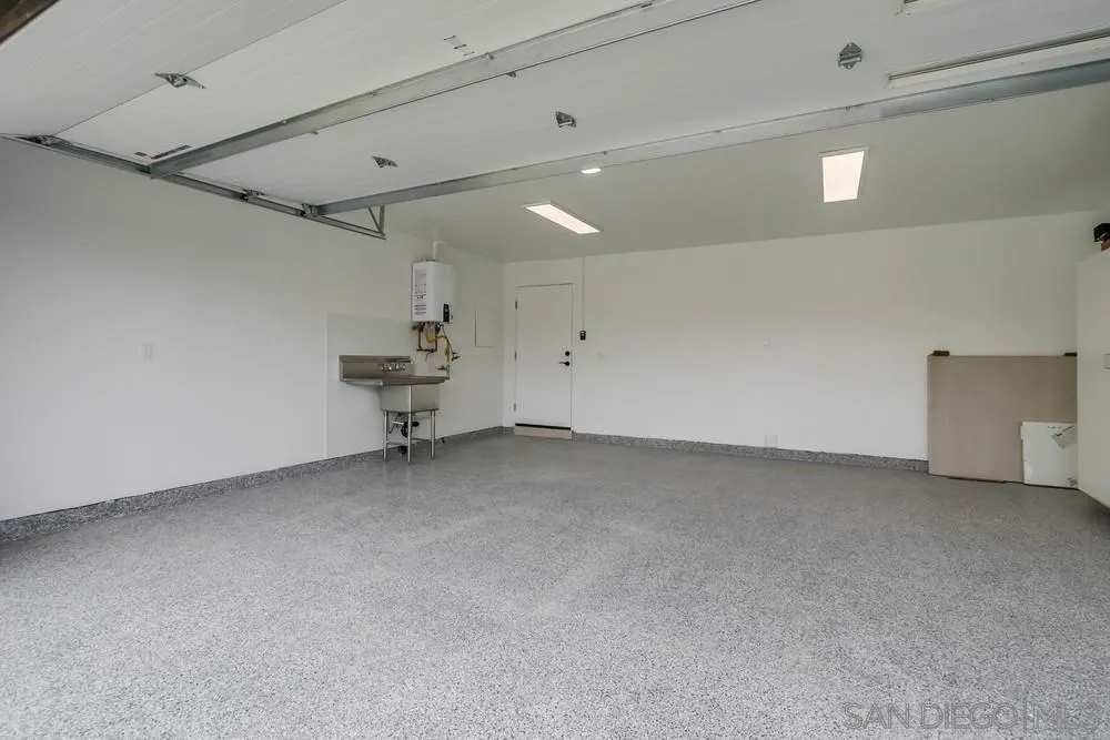 14066 Crest Way Del Mar, CA 92014 - Photo 31 of 32