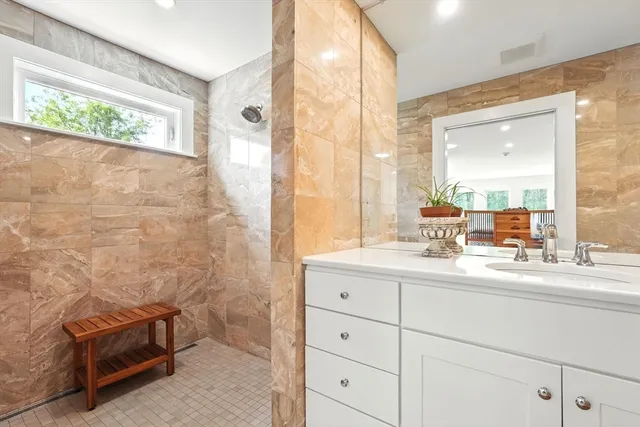 $975,000 | 13-15 Vista Terrace, Amherst, MA 01002