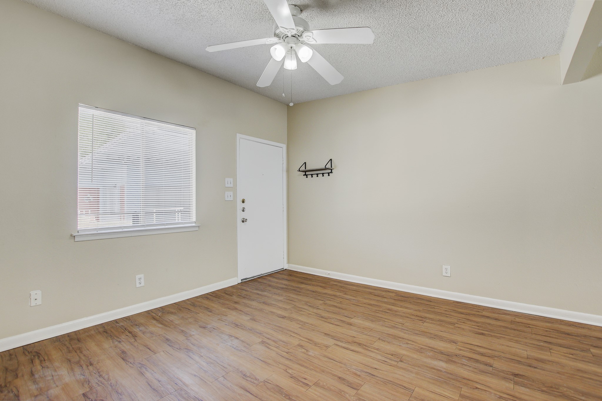 2408 Longview Street, Unit 211 Austin, TX 78705 - Photo 8 of 23