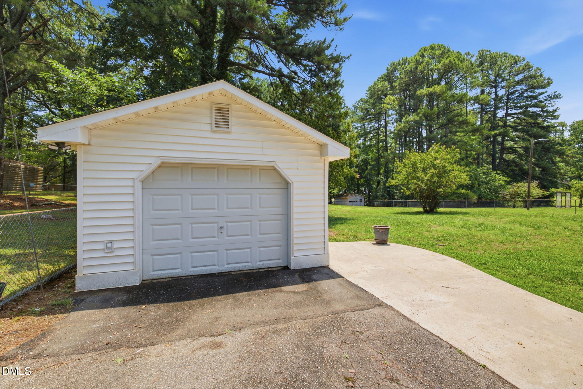 3716 Rivermont Road Durham, NC 27712 - Photo 3 of 43 50-web-or-mls-DX3A8700