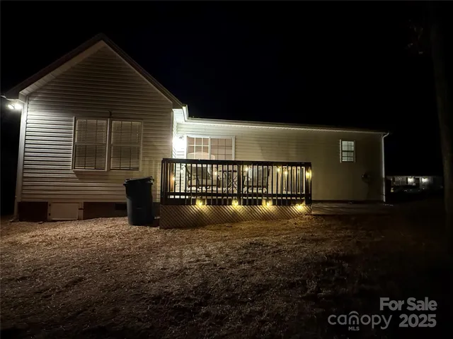 $327,000 | 517 Kittiewake Lane, Clover, SC 29710