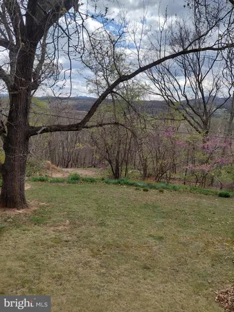$195,000 | 201 Woodlawn Drive, Petersburg, WV 26847