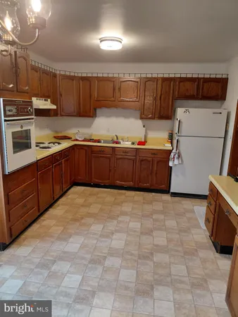 $195,000 | 201 Woodlawn Drive, Petersburg, WV 26847