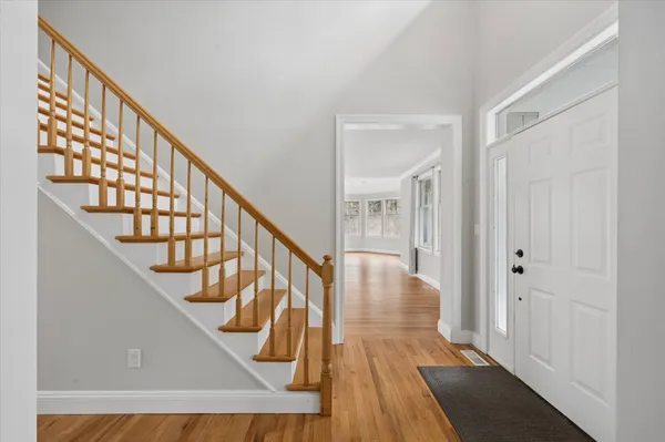 $1,850,000 | 61 Channing Cross, Hampton Bays, NY 11946