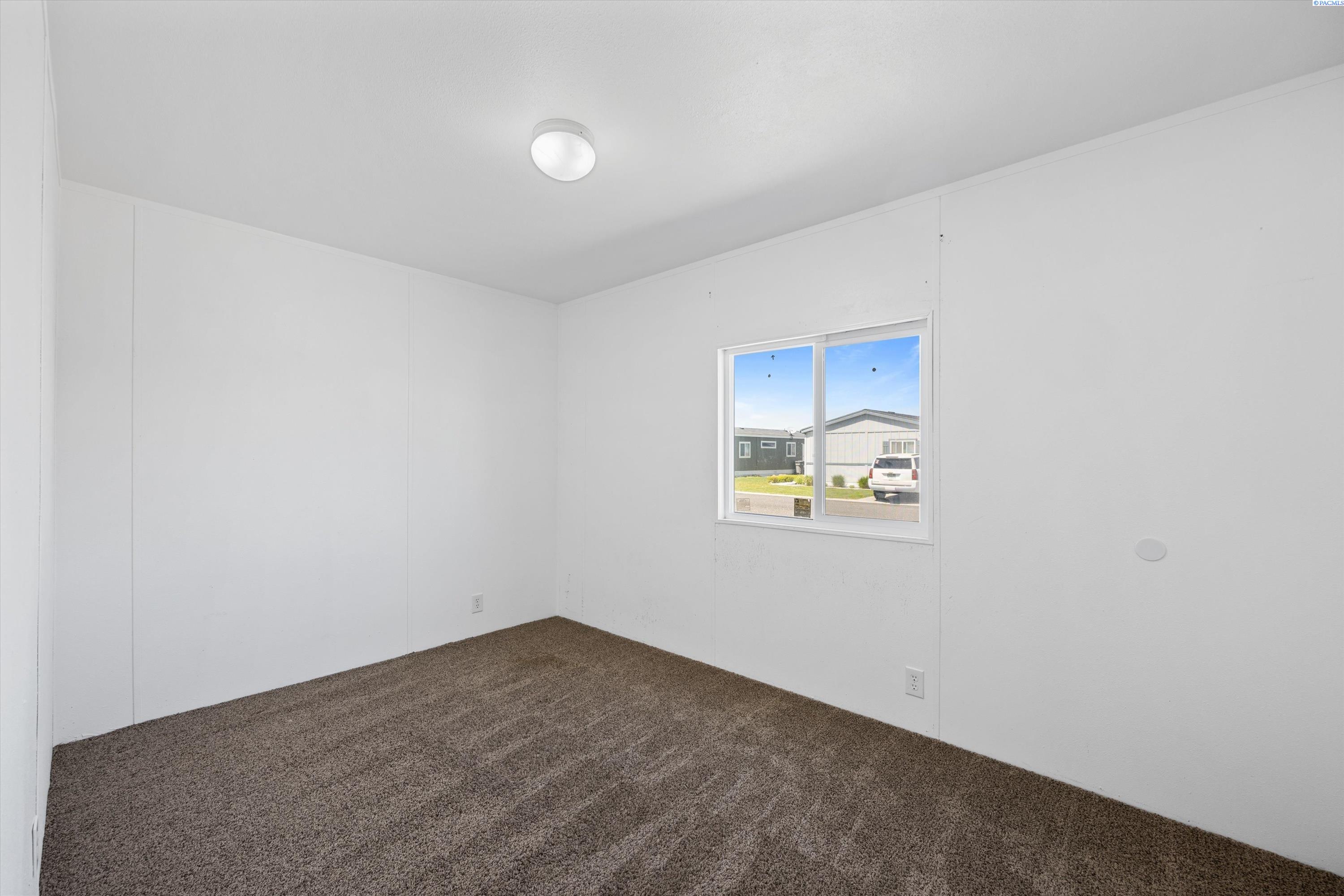 200802 East Game Farm Road, Unit 136 Kennewick, WA 99337 - Photo 15 of 25 Gallery Image 15