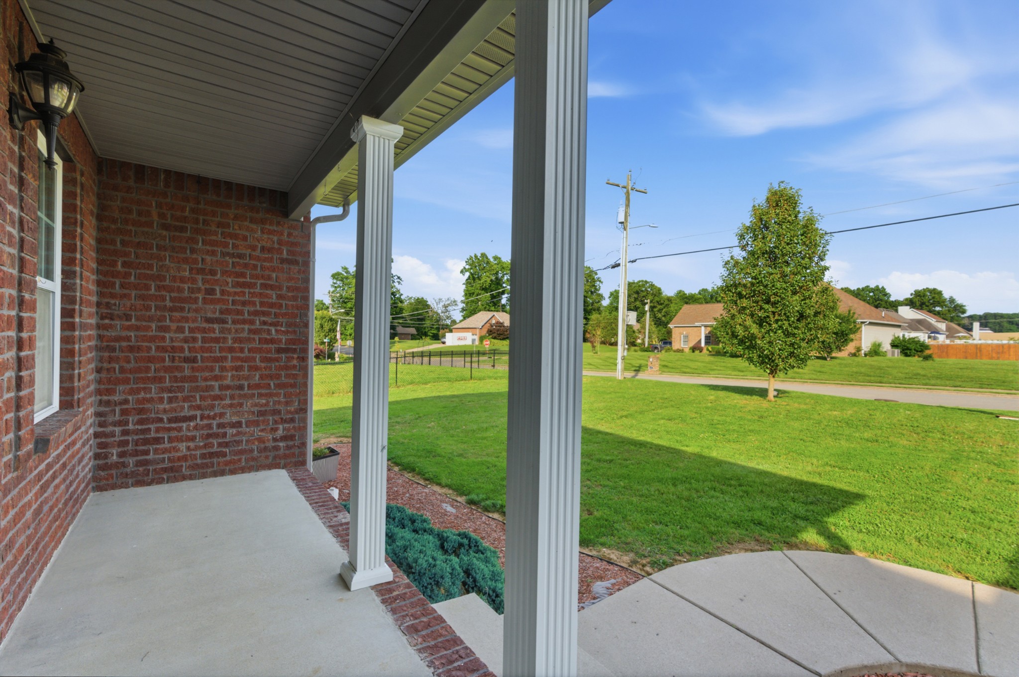 738 Sycamore Drive Springfield, TN 37172 - Photo 4 of 39