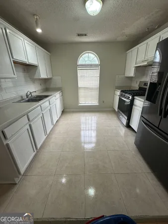 $1,500 | 465 Eagles Crossing Circle, Riverdale, GA 30274